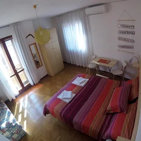 Bed & Breakfast City Stop *